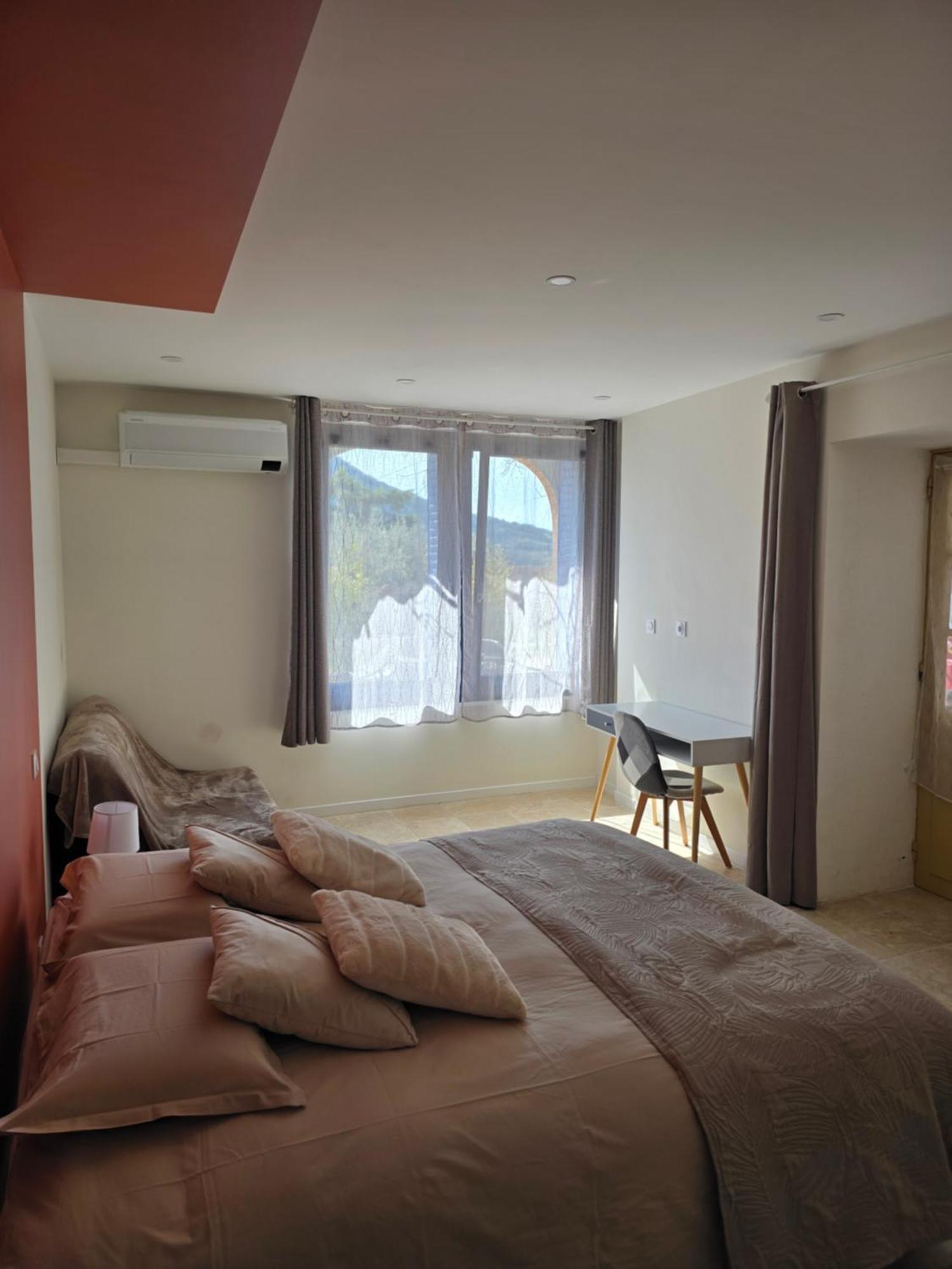 Le Maelia Apartment Nyons Exterior photo